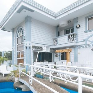 Grand Peninsula Suites